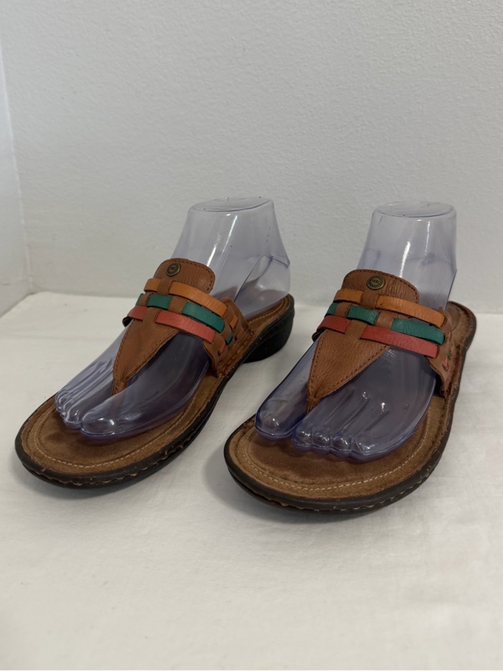 Ugg Jenaya strap thong sandals chestnut multicolor Sz6